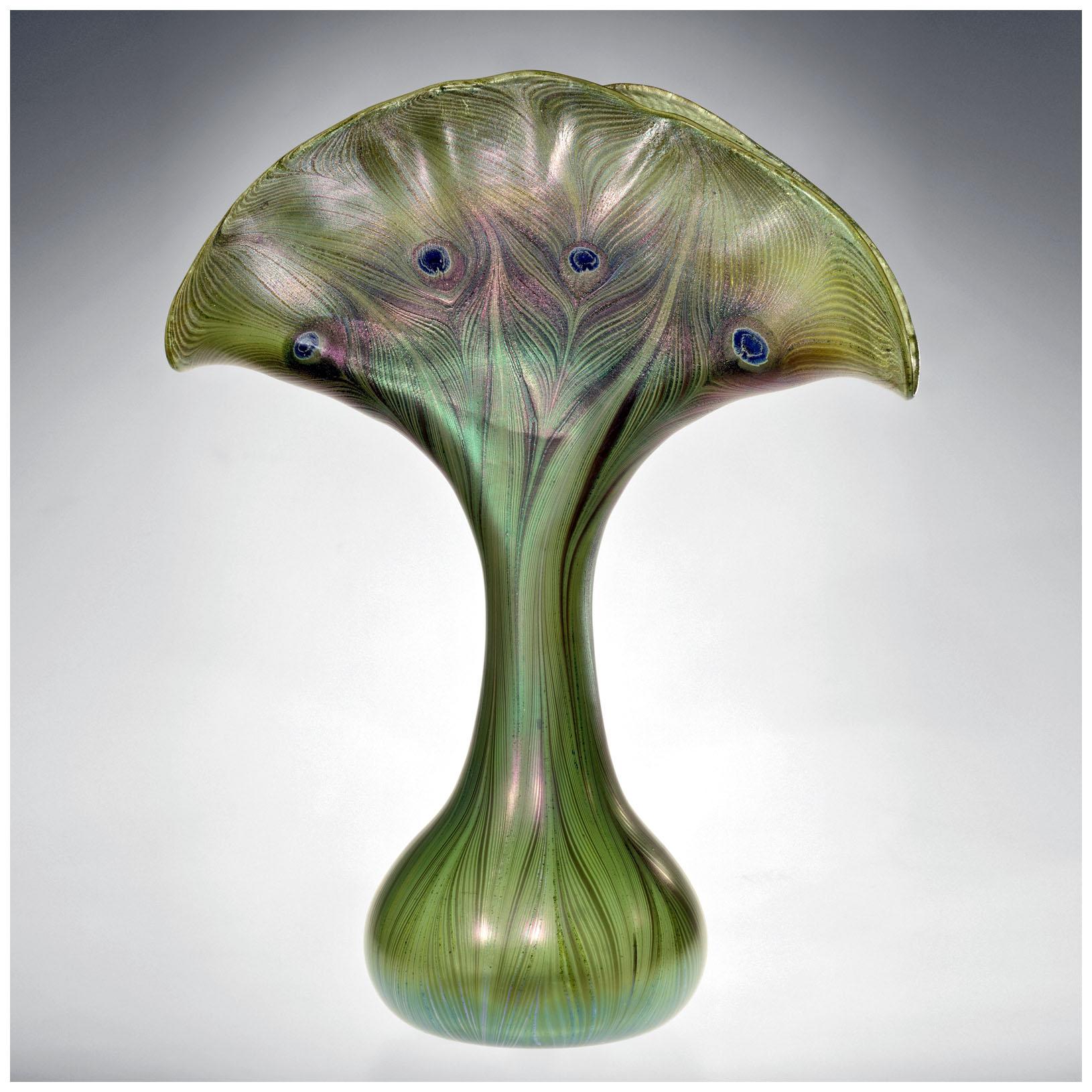 Louis Tiffany. Decorative Vase. 1893-1896. Metropolitan Art Museum NY