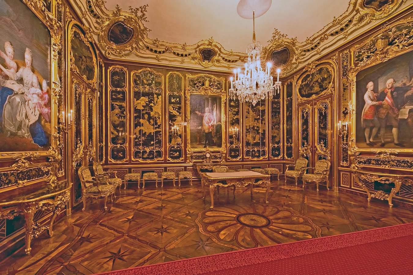 Schloss Schonbrunn. Ореховая комната