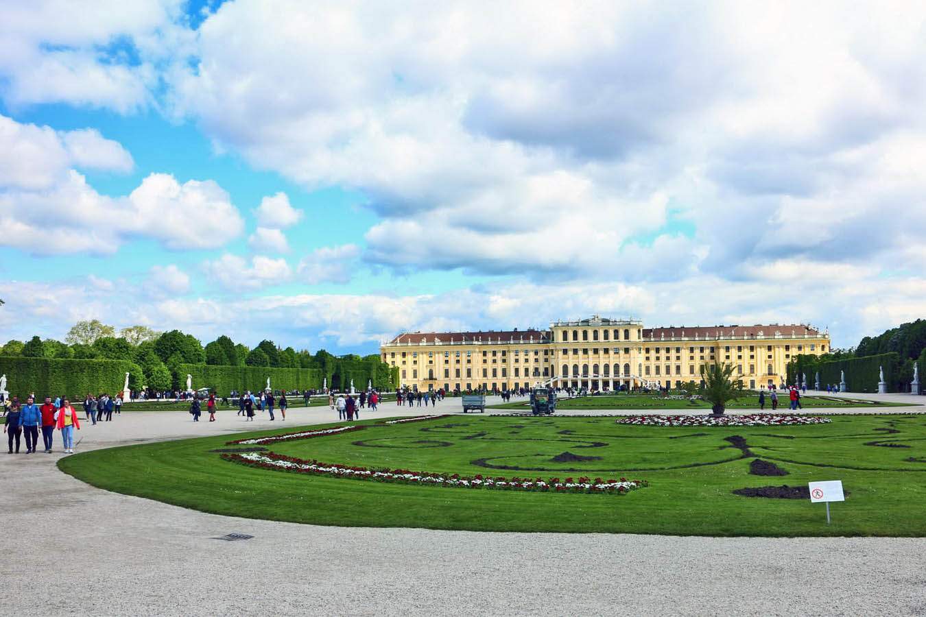 Schlosspark Schonbrunn