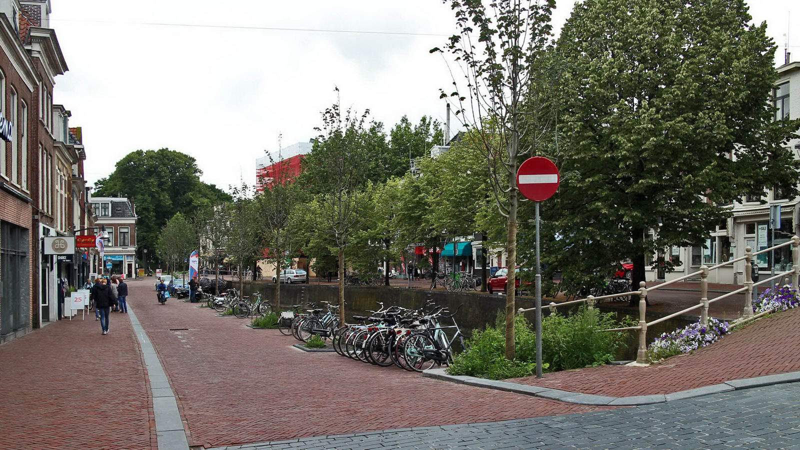 Leeuwarden. Nieuwestad