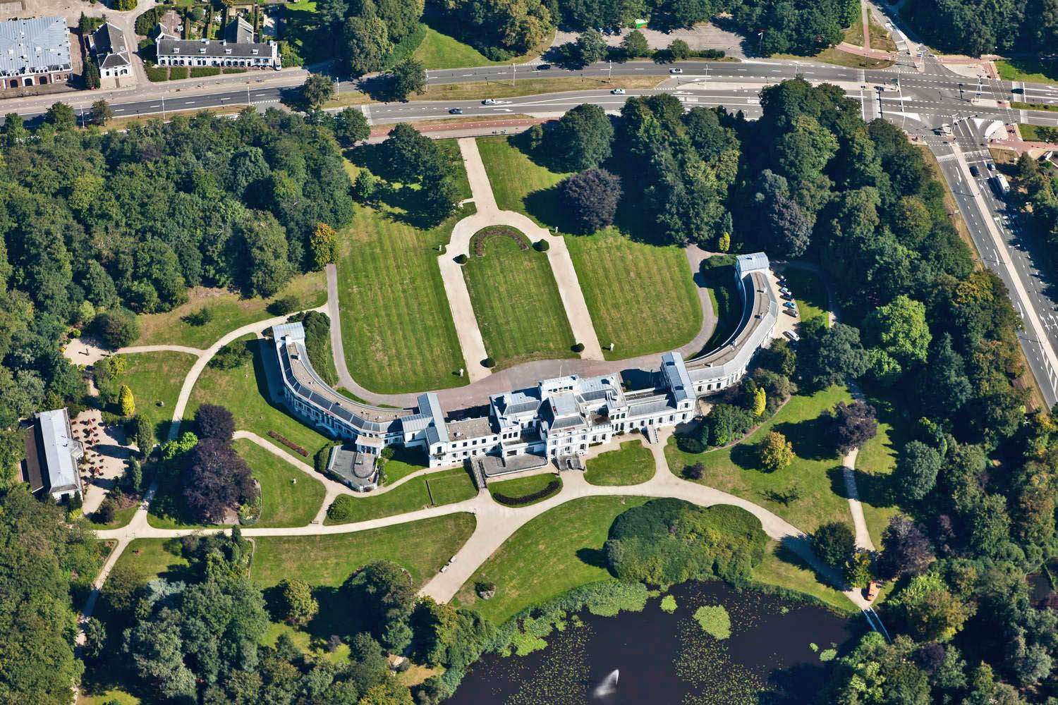 Дворец Сустдейк. Баарн, Нидерланды