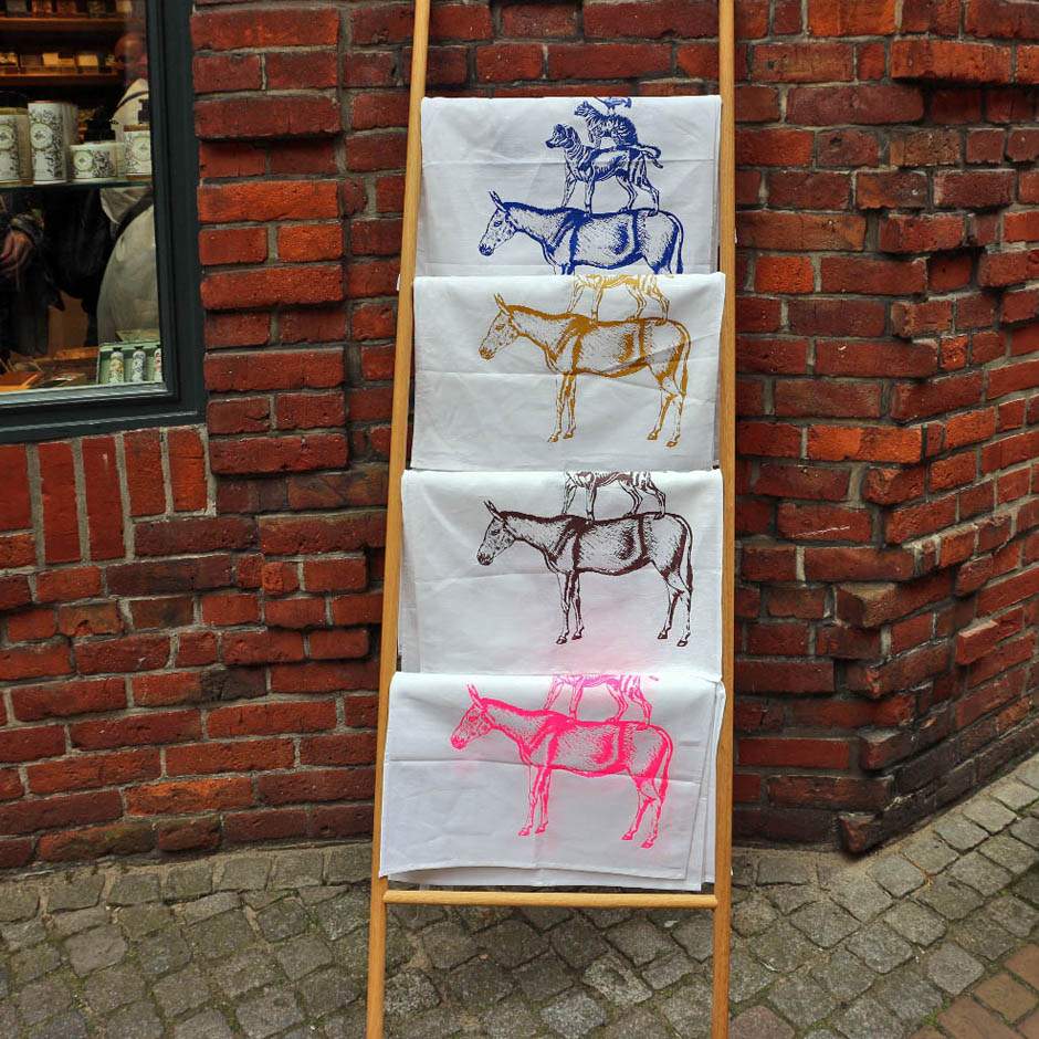 Souvenir Towels at Bottcherstrasse