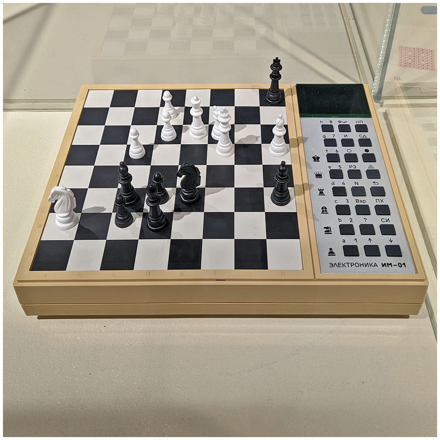 Шахматный компьютер «Электроника ИМ-01». 1986. Яндекс Музей