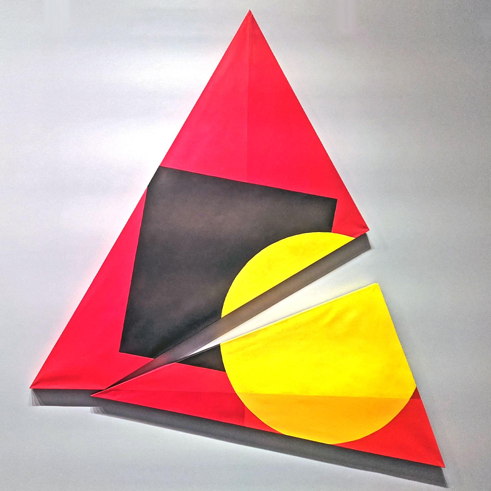 Александр Юликов. Треугольная композиция с кругом и квадратом. 2023