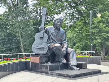 Памятник Высоцкому в Калининграде